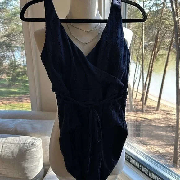 NWT Andie “The Belmar” Navy Eyelet One Piece, Size 10 - Picture 10 of 13